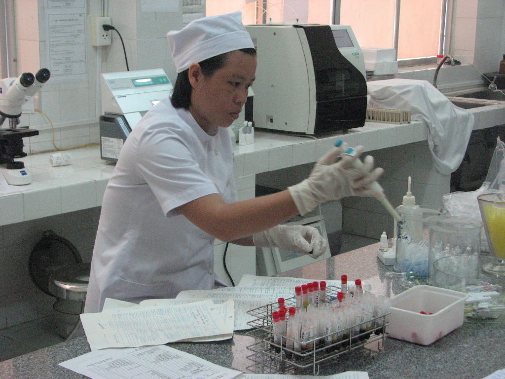 Việt Nam phấn đấu tiến tới loại trừ HIV, viêm gan B và giang mai  lây truyền từ mẹ sang con vào năm 2030
