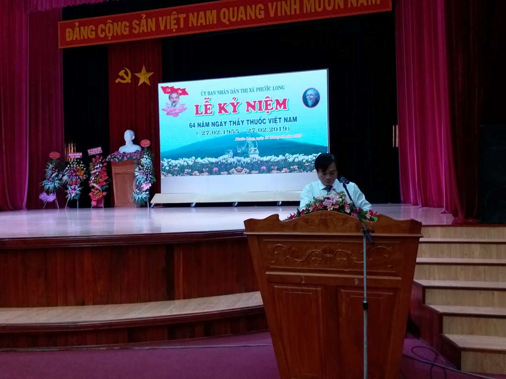Bs.CKII Lê Thanh Long – Giám đốc TTYT thị xã Phước Long                        phát biểu tại buổi lễ