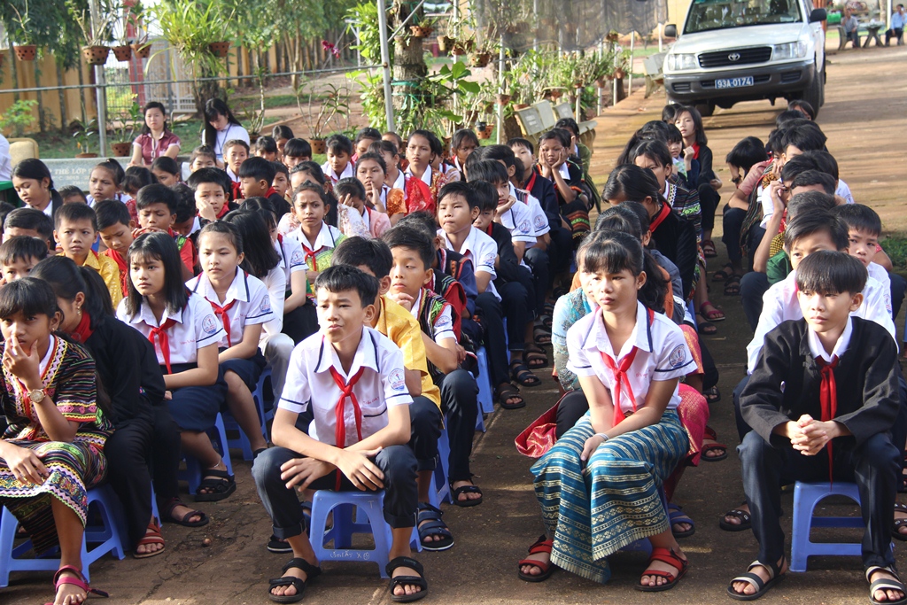 Buổi nói chuyện chuyên đề cho học sinh trường DTNT Lộc Ninh