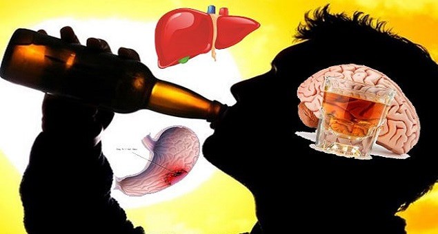 Tác hại của rượu bia, thuốc lá là các bệnh ung thư, bệnh lý tim mạch, xơ gan, rối loạn tâm thần, sa sút trí tuệ, ngộ độc bào thai… Ảnh minh họa