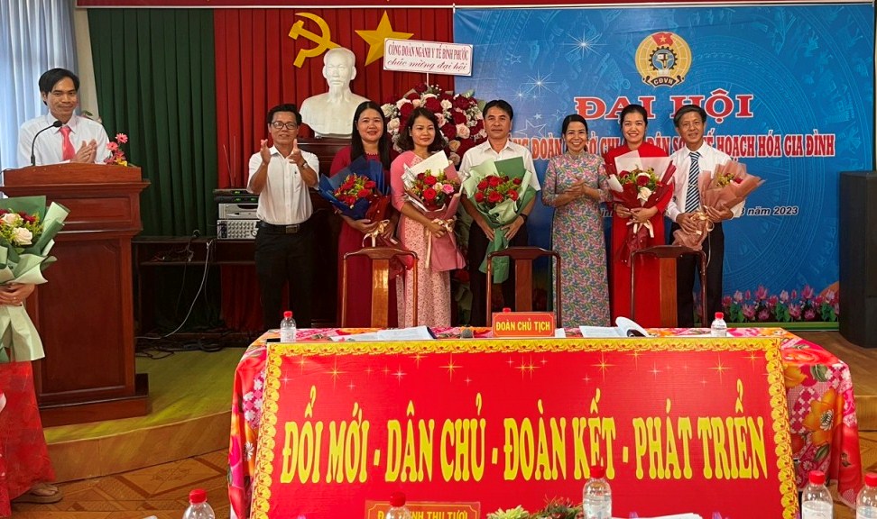 BCH công đoàn cơ sở nhiệm kỳ 2023 - 2028 ra mắt Đại hội